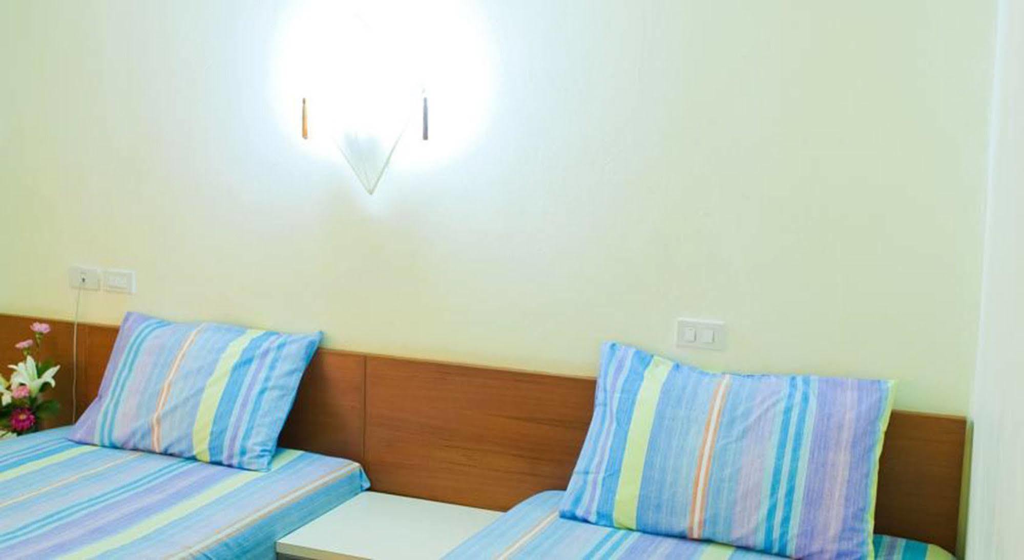 Mad Monkey Hostel בנגקוק מראה חיצוני תמונה